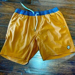 VUORI KORE SHORT LARGE